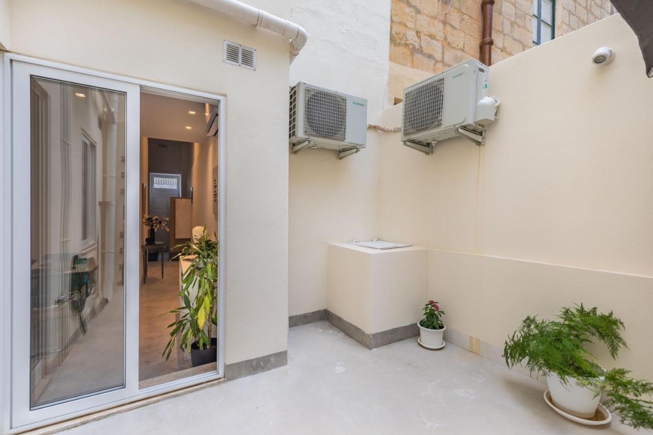 Sliema Luxurious One Bedroom Duplex Maisonette Exterior photo